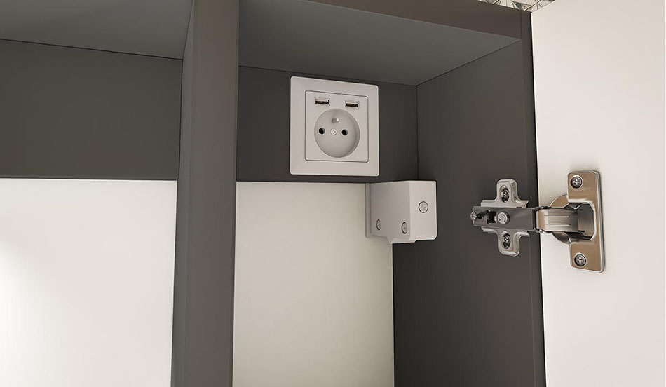 Električna utičnica s USB-om
