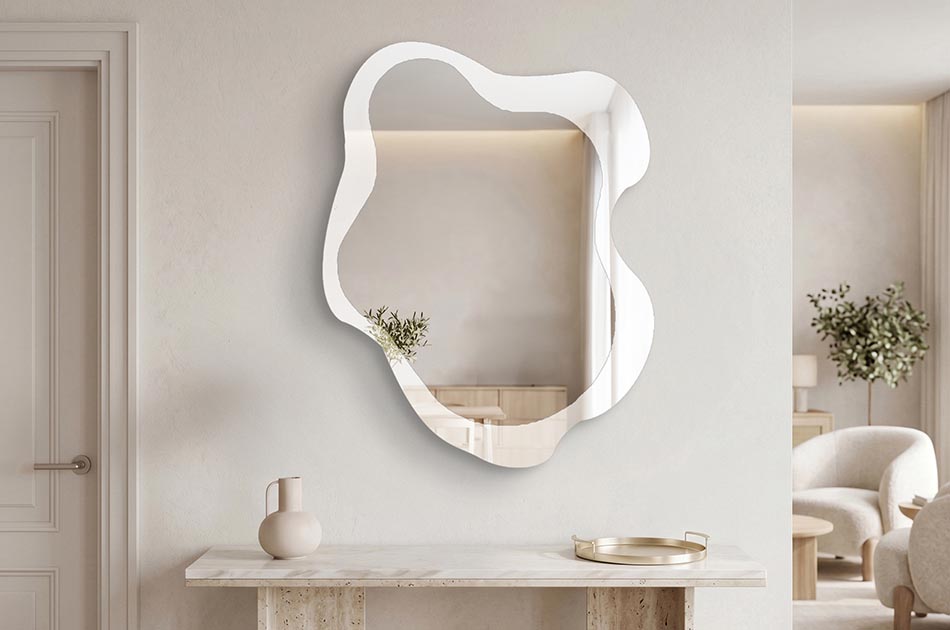 Kolekcija Luméa spajanje je organskih oblika s modernim pristupom uređenju interijera. Blage, nepravilne linije nadahnute prirodom daju ogledalima osjećaj lakoće i fluidnosti. Suptilno pozadinsko osvjetljenje naglašava njihov oblik i nježno stvara ugođaj u interijeru.To je dizajn temeljen na ravnoteži – između funkcije i estetike, jednostavnosti i jedinstvenosti.