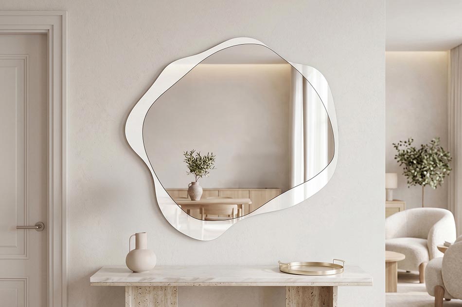 Kolekcija Luméa spajanje je organskih oblika s modernim pristupom uređenju interijera. Blage, nepravilne linije nadahnute prirodom daju ogledalima osjećaj lakoće i fluidnosti. Suptilno pozadinsko osvjetljenje naglašava njihov oblik i nježno stvara ugođaj u interijeru.To je dizajn temeljen na ravnoteži – između funkcije i estetike, jednostavnosti i jedinstvenosti.